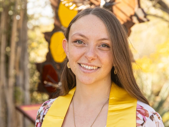 Headshot of Chloe Burkholder 