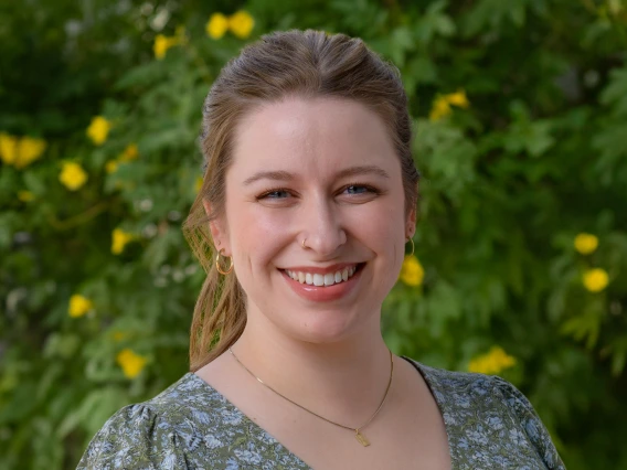 cox_rachel headshot