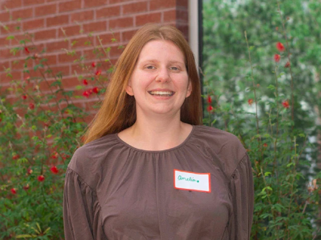 Headshot of Amelia Sommerhauser