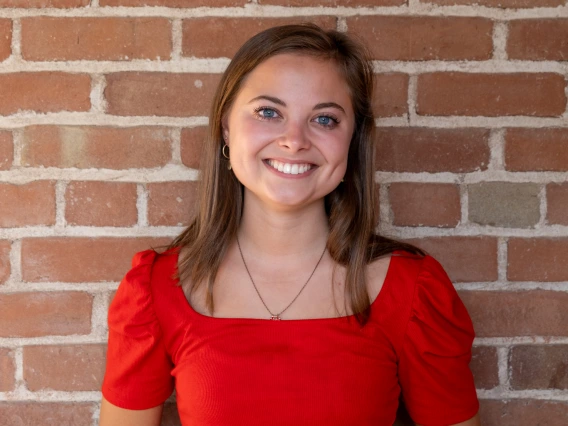 Headshot of Leah Herring