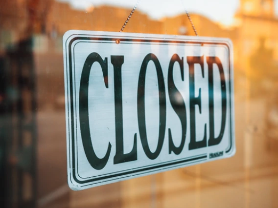 Door sign reading, "Closed"