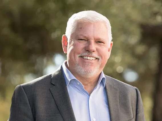 Headshot of Terry Hunt