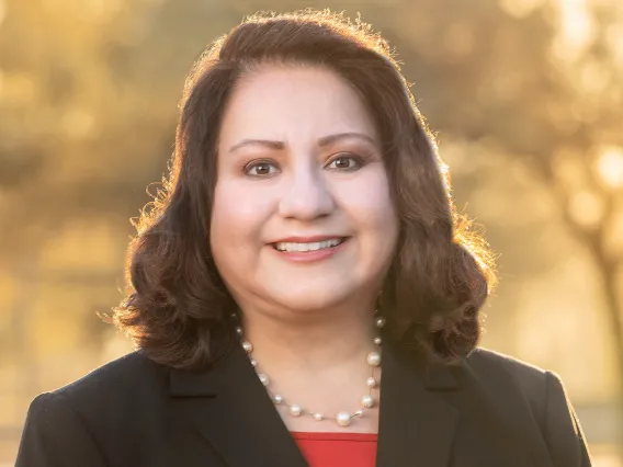 Headshot of Dolores Duran-Cerda