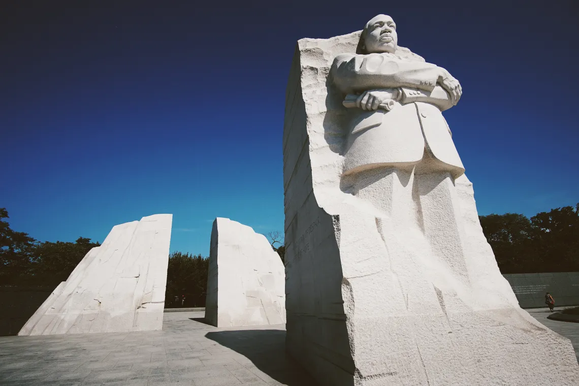 statue of Dr. martin luther king jr