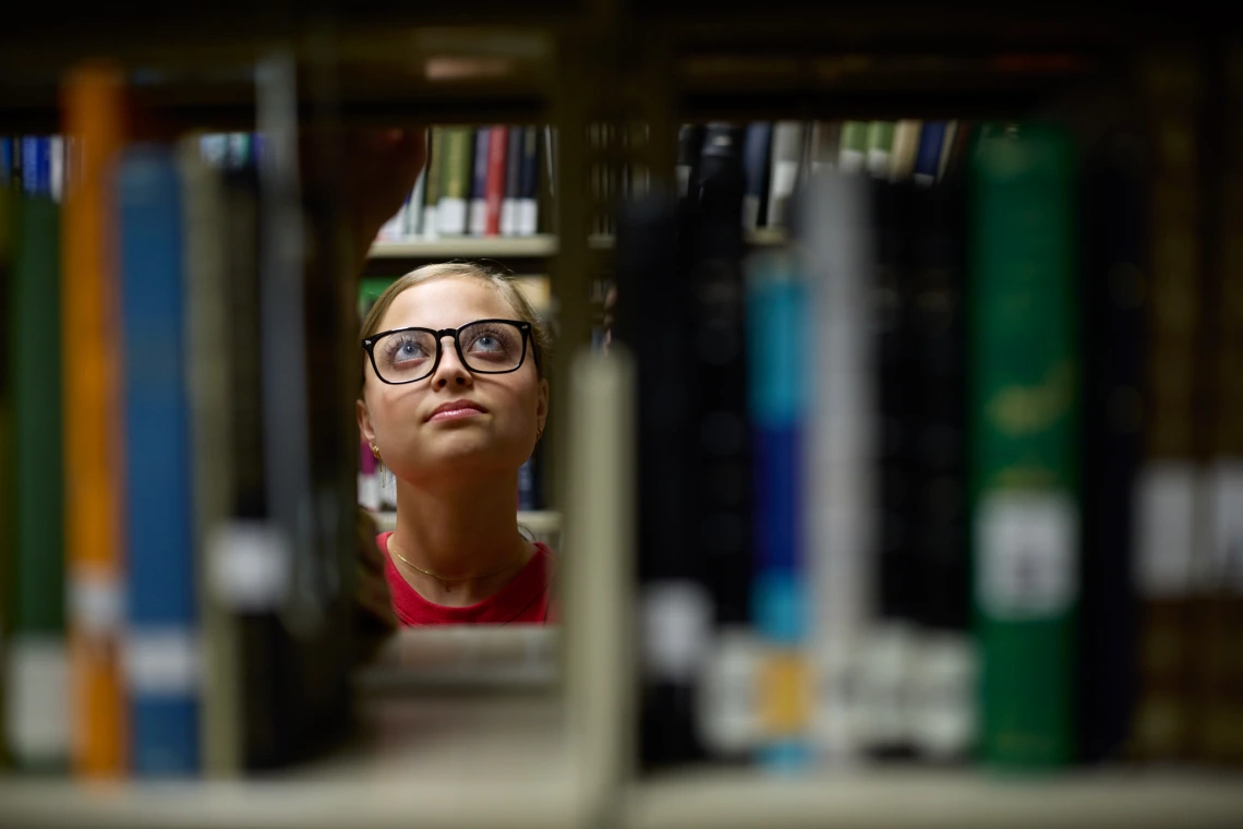 Student in library