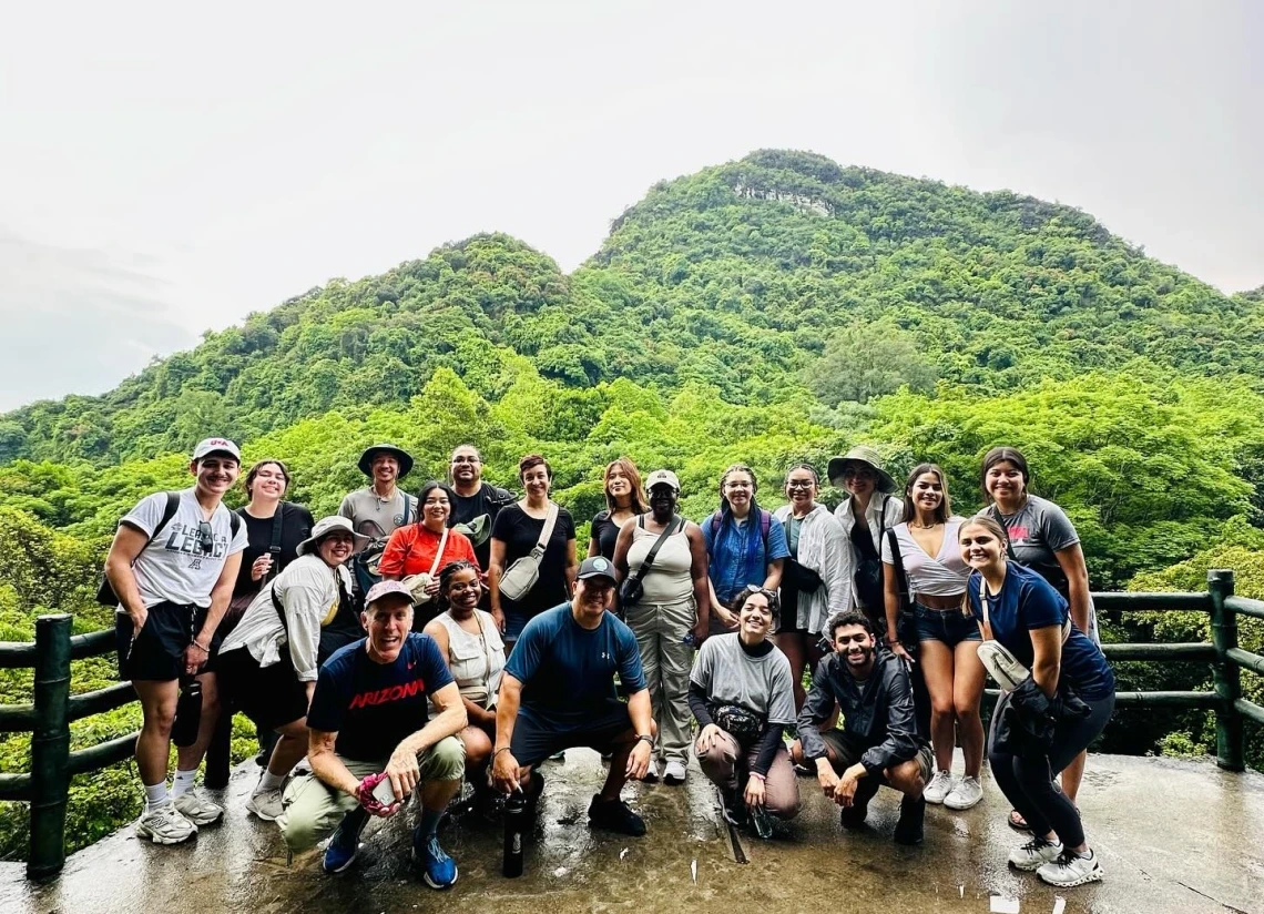 Students on a Cielo trip in the tropics