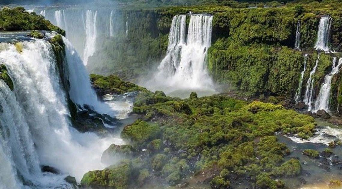 Photo of iguazu falls