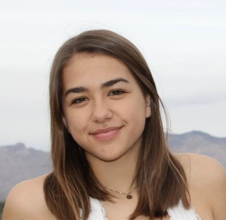 Headshot of MILA TOMIZUKA