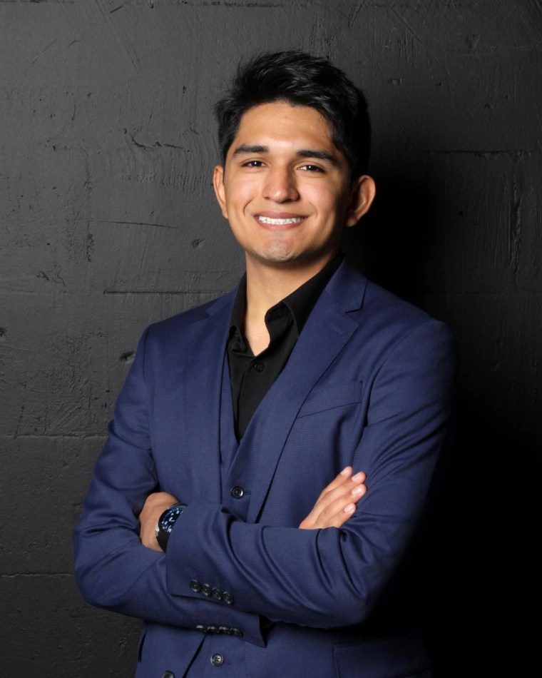 Headshot of Daniel Moya