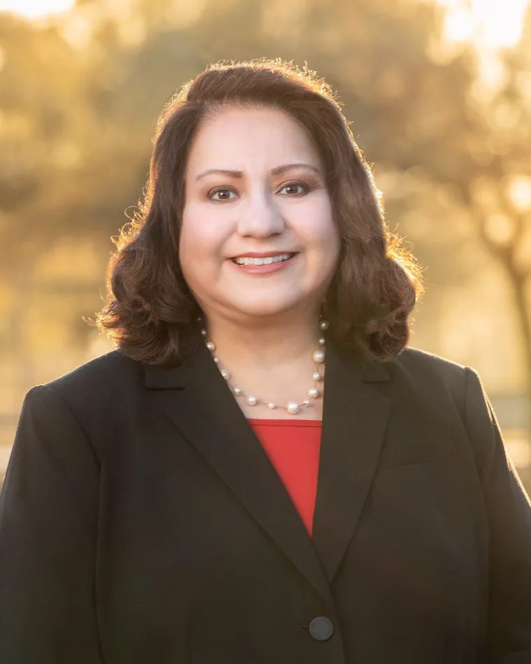 Headshot of Dolores Duran-Cerda